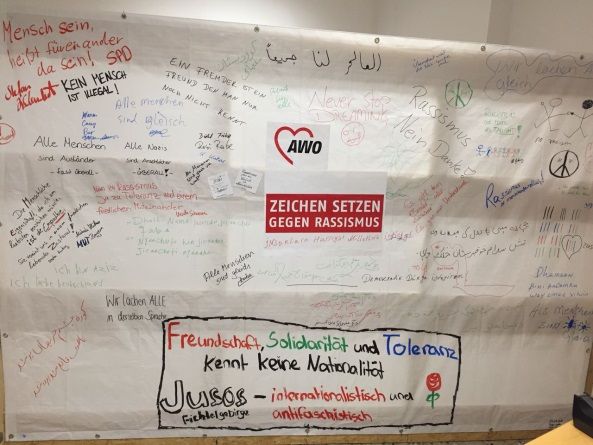 Die Wand gegen Rassismus des AWO Ortsvereins Arzberg
