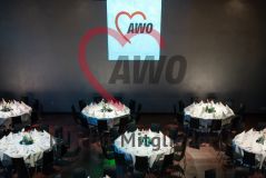 AWO Neujahrsempfang 2023: Impressionen vom AWO Neujahrsempfang; festlich eingedeckte Tische im Kesselhaus in der Kulturbrauerei 